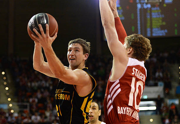 超对阵利兹 超对阵利兹